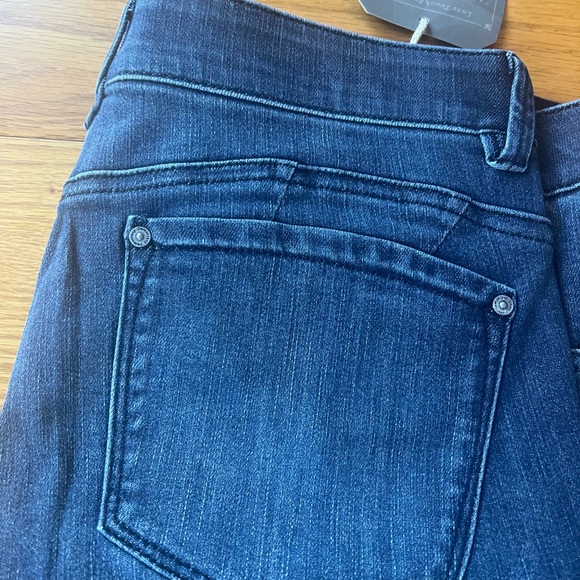 NWT.   Democracy “Ab” Technology Kick Flare jeans.  Size 14 - Picture 8 of 9